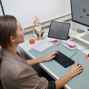 Compact pour les espaces de travail restreints
