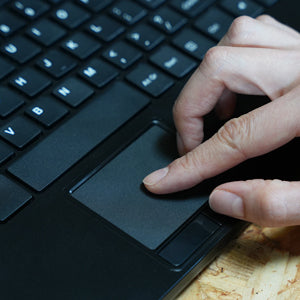 Pavé tactile intégré