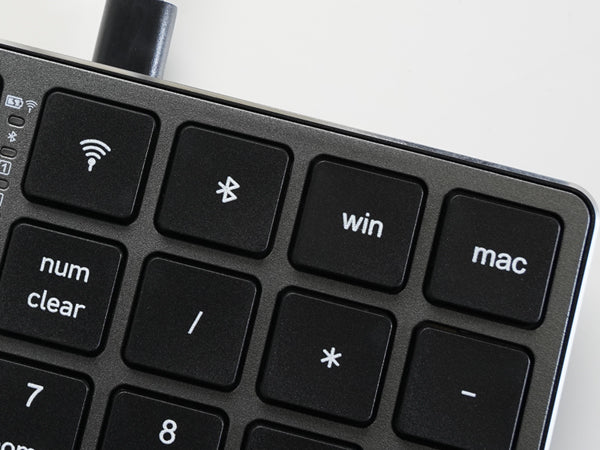 Effortlessly toggle layouts for Windows or Mac.