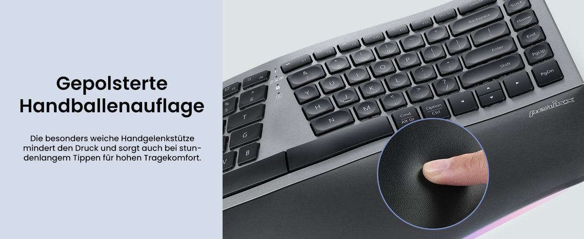 Der Text lautet „Gepolsterte Handballenauflage“ mit beschreibendem deutschen Text darunter. Dunkle Tastatur mit ergonomischer rosa/rosafarbener Handgelenkstütze oder Handflächenstütze an der Unterseite, Detailaufnahme in Nahaufnahme.